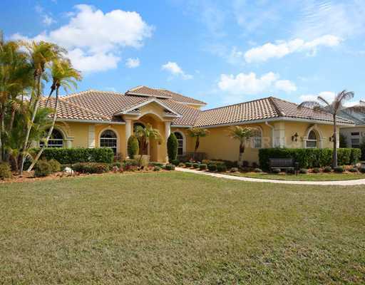 Property Photo:  6705 Oakmont Way  FL 34202 