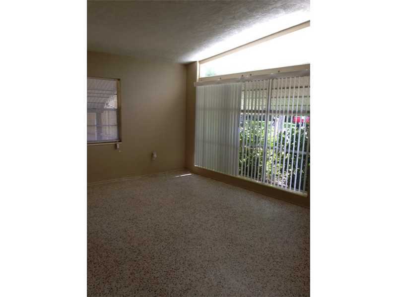 Property Photo:  6612 Wellesley Drive  FL 34207 