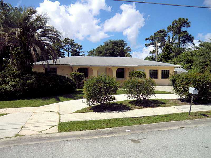 Property Photo:  7534 Alachua Street  FL 32822 