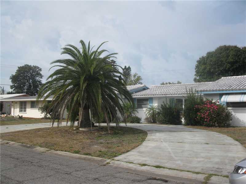 Property Photo: 6036 Hopkins Drive N FL 34207