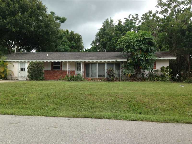 Property Photo:  4132 Winthrop Street  FL 34232 