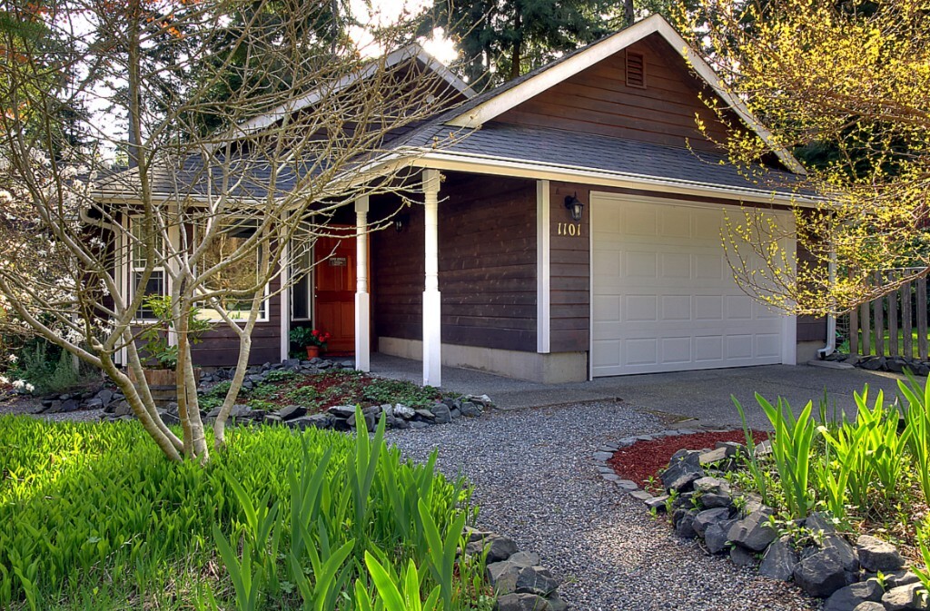 Property Photo:  1101 Worthy Place  WA 98253 