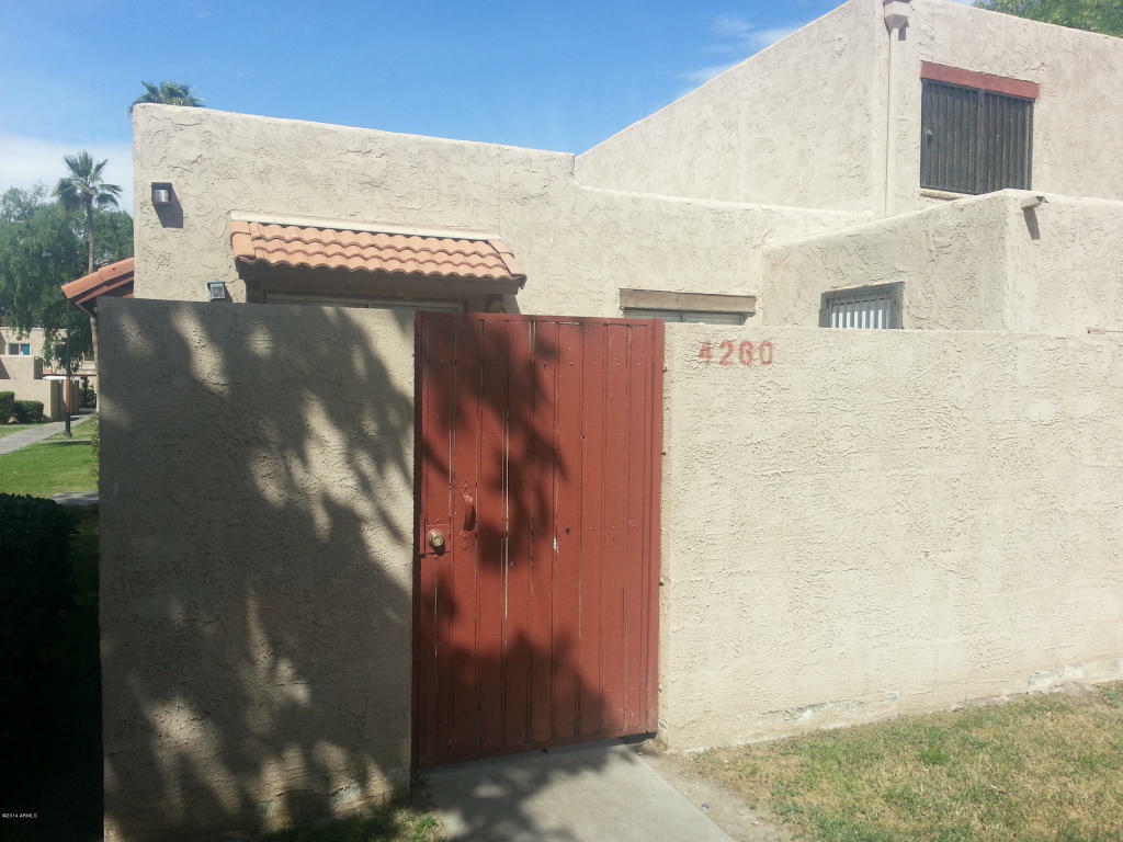 Property Photo:  4260 N 68th Avenue  AZ 85033 