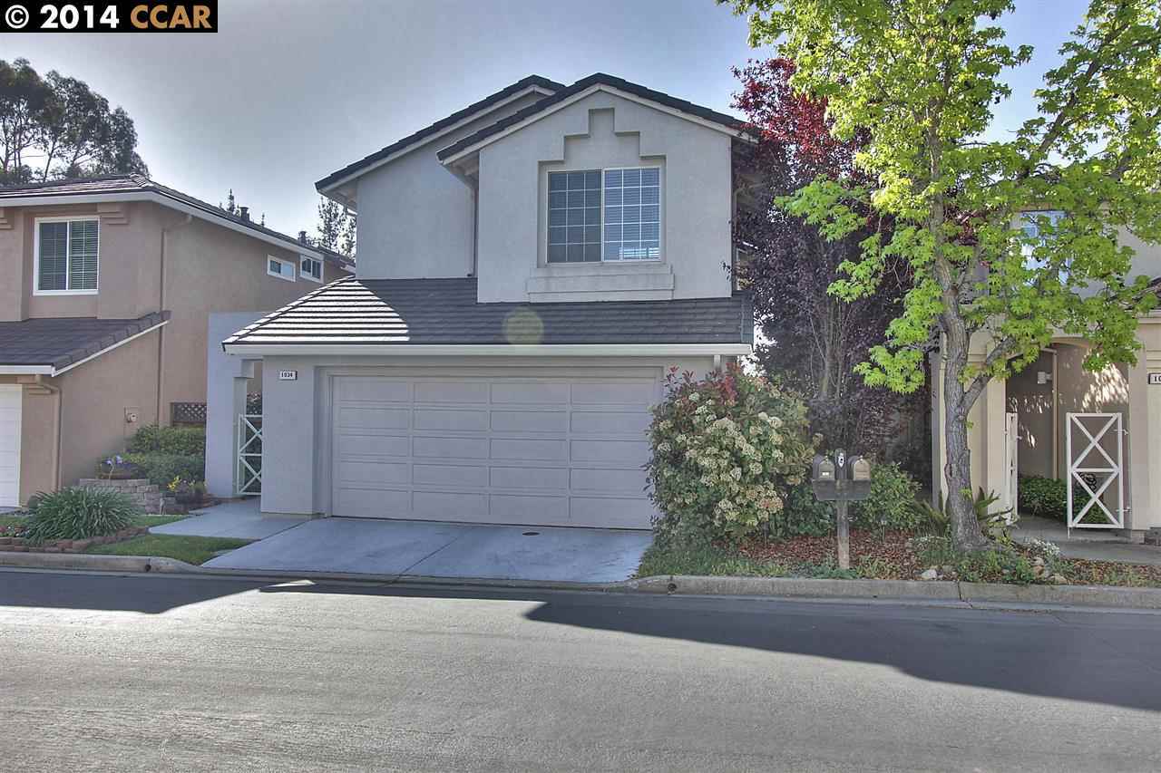 Property Photo:  1034 Lakeridge Pl  CA 94582-4817 