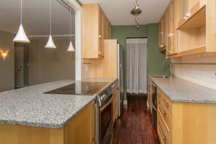 Property Photo:  1400 Hubbell Place 1415  WA 98101 