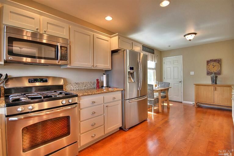 Property Photo: 3929 Alta Vista Avenue CA 95409