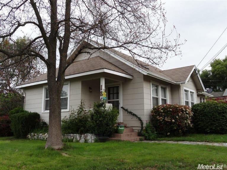 Property Photo: 186 East Electric St CA 95603