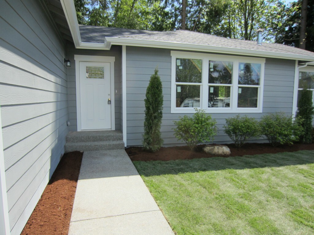 Property Photo: 3094 Quartz Crescent Ct WA 98282
