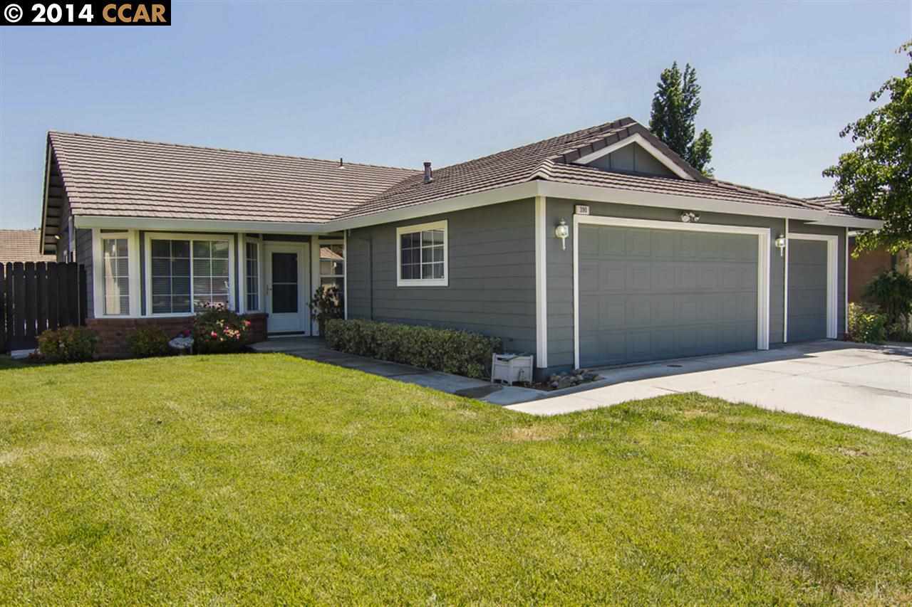 Property Photo:  390 Essex Dr  CA 94513-2703 