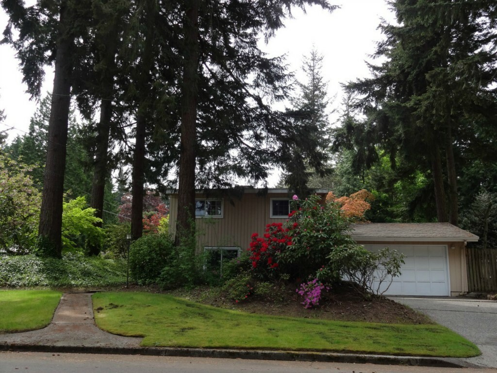 Property Photo:  1805 154th Ave SE  WA 98007 