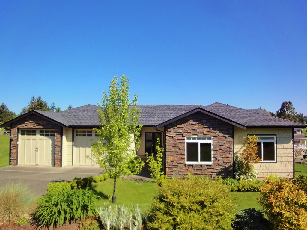 Property Photo: 2445 E Discovery Place WA 98260