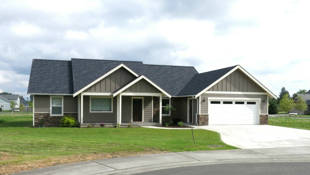 Property Photo:  1008 Vine Ct  WA 98247 