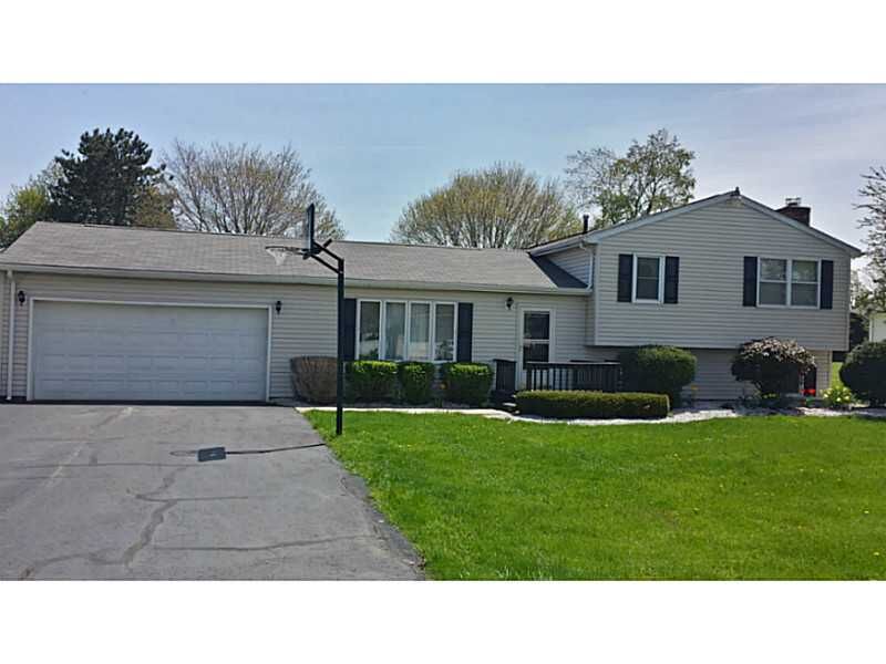Property Photo: 211 Stonehaven Drive PA 16412