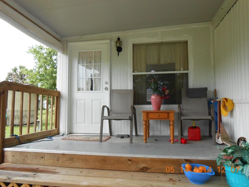 Property Photo: 174 Buchanan Circle FL 32189