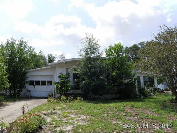 Property Photo: 909 Palermo Rd FL 32086