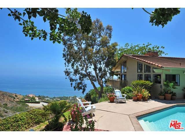 Property Photo:  4262 Avenida De La Encinal  CA 90265 