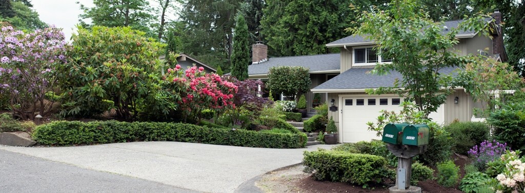 Property Photo:  7031 81st Ave SE  WA 98040 