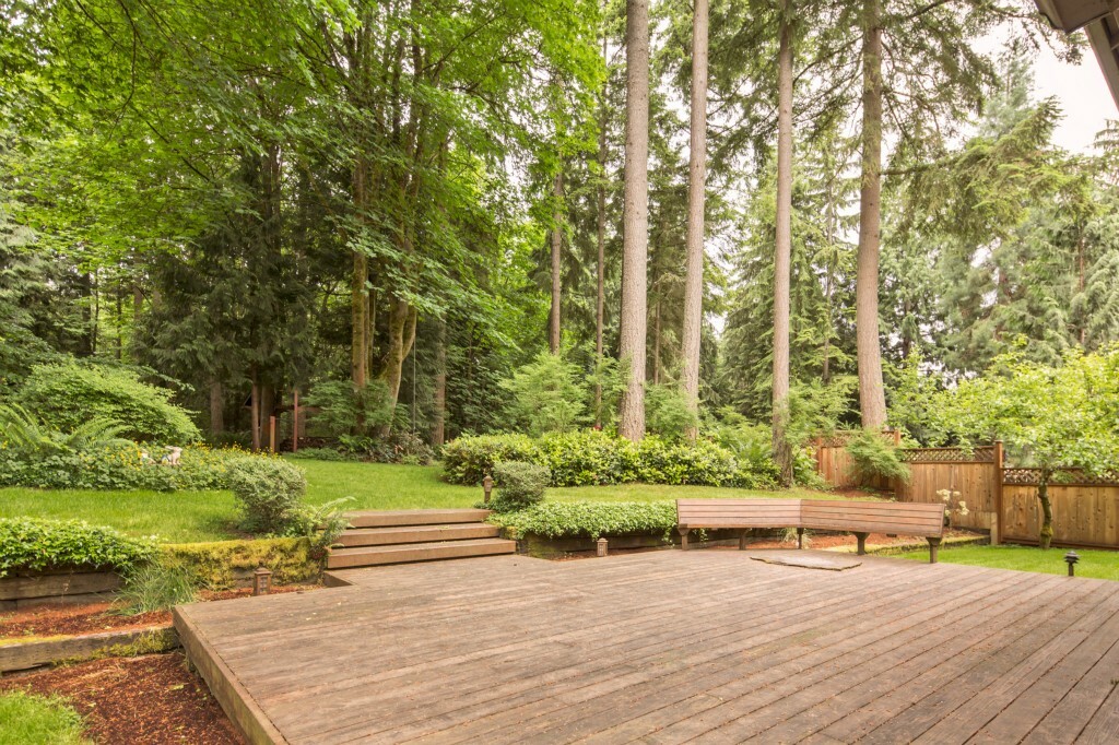 Property Photo:  20707 NE 42nd Place  WA 98074 