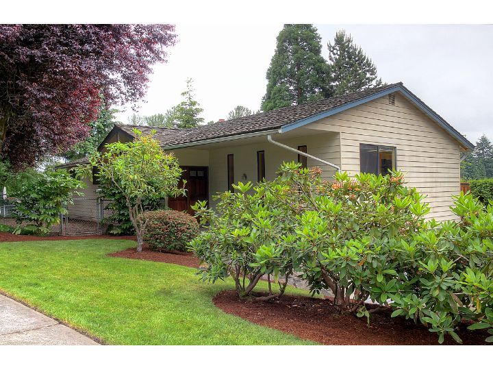 Property Photo: 12203 NE 162nd St WA 98011