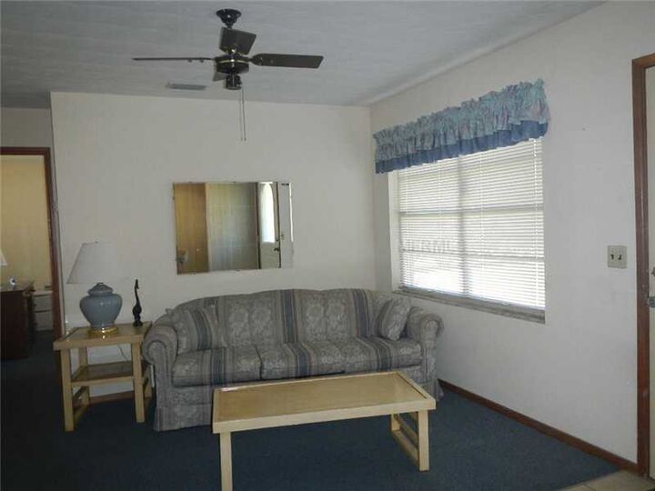 Property Photo:  