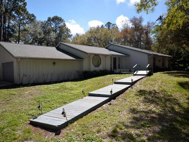 Property Photo: 5215 Box Turtle Circle FL 34232