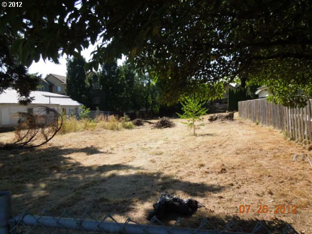 Property Photo:  5603 NE 62nd Ave  OR 97218 