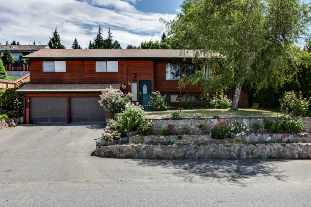 Property Photo:  1421 N Anne Ave  WA 98802