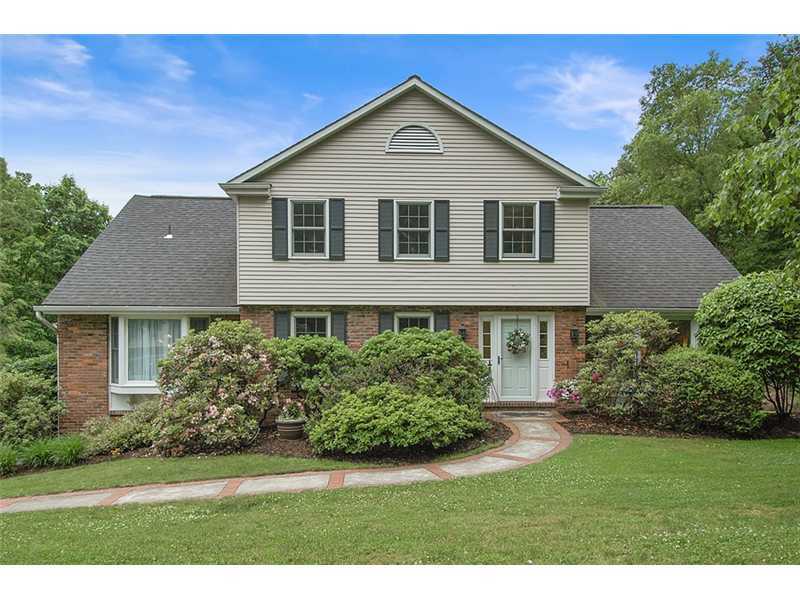 Property Photo:  2453 Fairway Circle  PA 15237 