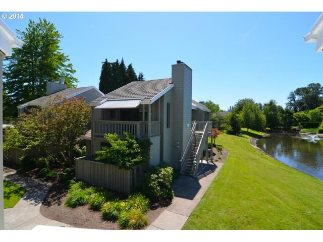 Property Photo:  2088 Lake Isle Dr  OR 97401 