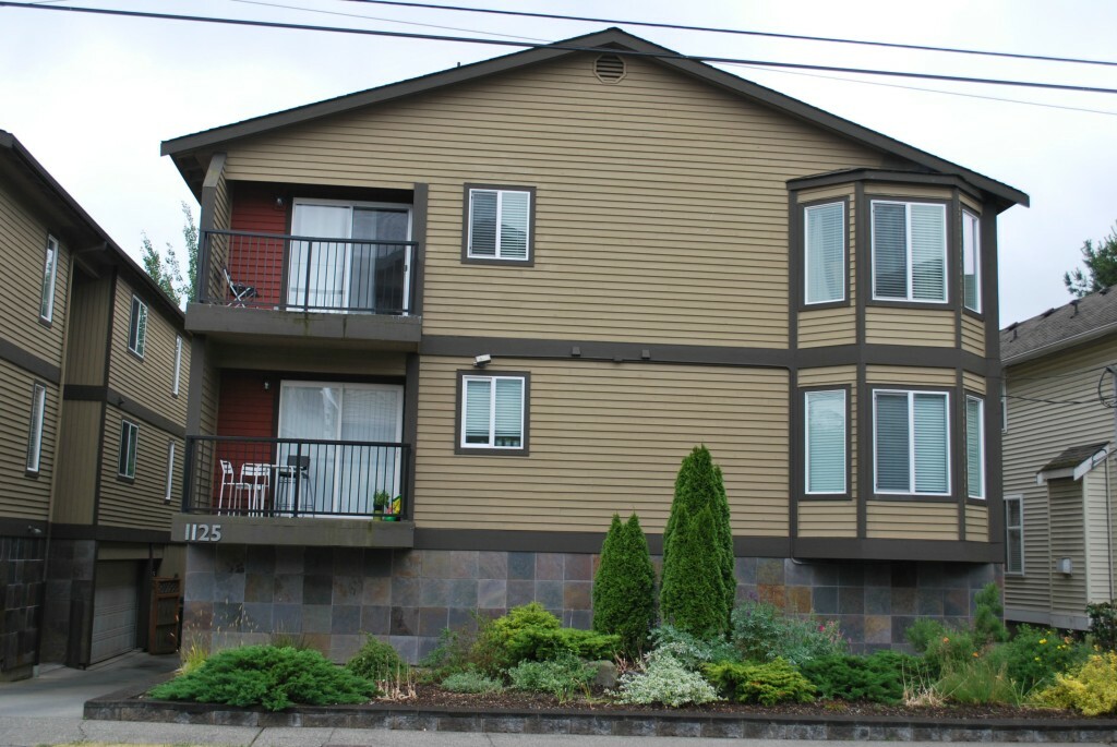 Property Photo:  1125 N 93rd St 4  WA 98103 