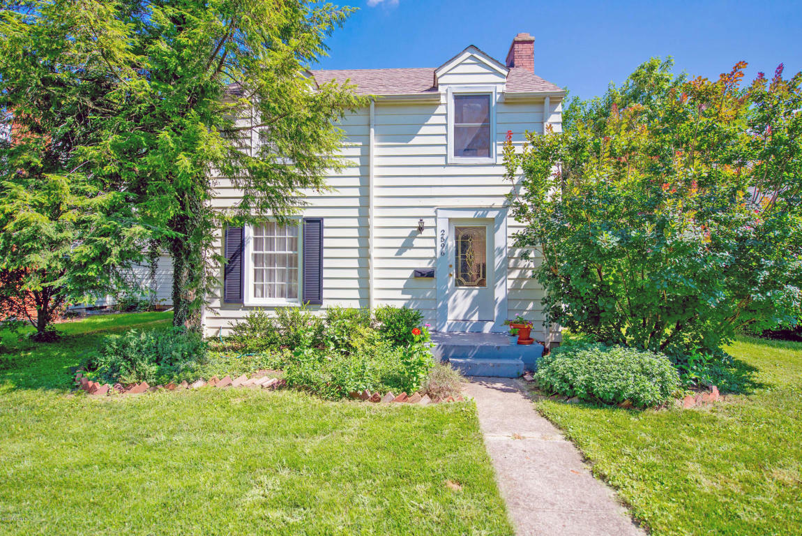 Property Photo:  2596 E Livingston Avenue  OH 43209 