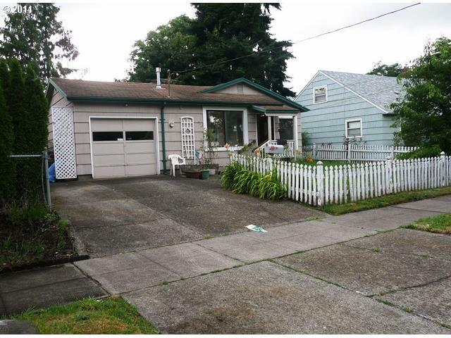 Property Photo:  6629 SE 86th Ave  OR 97266 