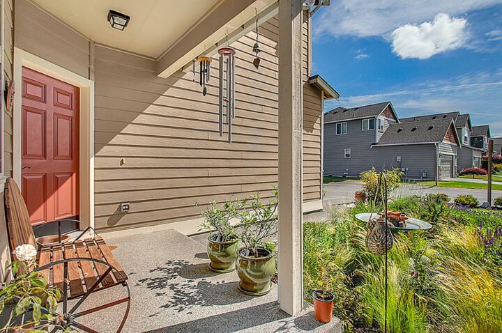 Property Photo:  26811 225th Place SE  WA 98038 