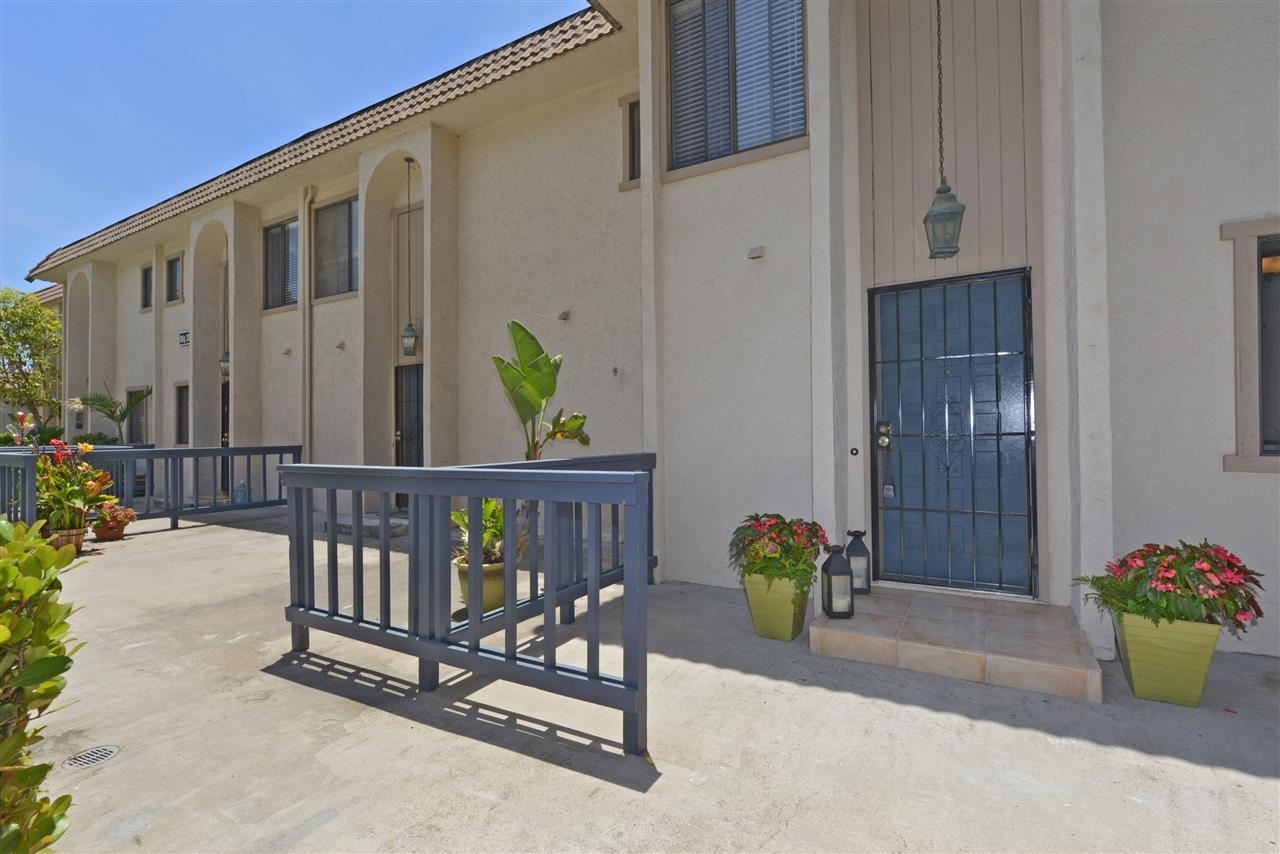 Property Photo:  2340 Caringa Way B  CA 92009 