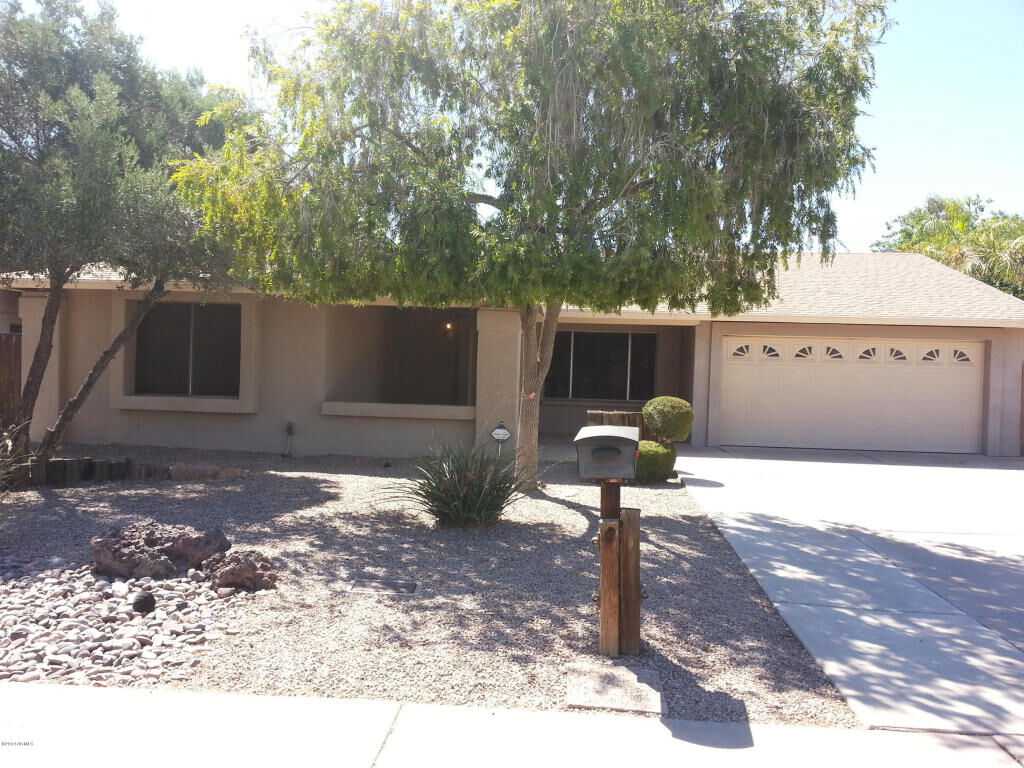 Property Photo:  2119 S Extension Road  AZ 85210 