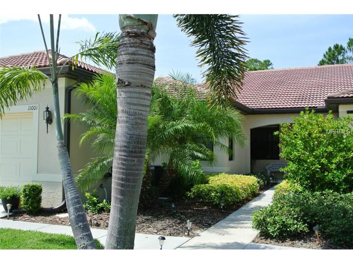 Property Photo: 11001 Batello Drive FL 34292