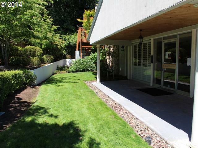 Property Photo:  4460 SW Scholls Ferry Rd 21-A  OR 97225 