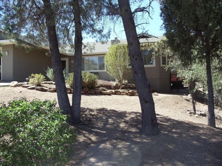 Property Photo:  819 W Overland Road  AZ 85541 