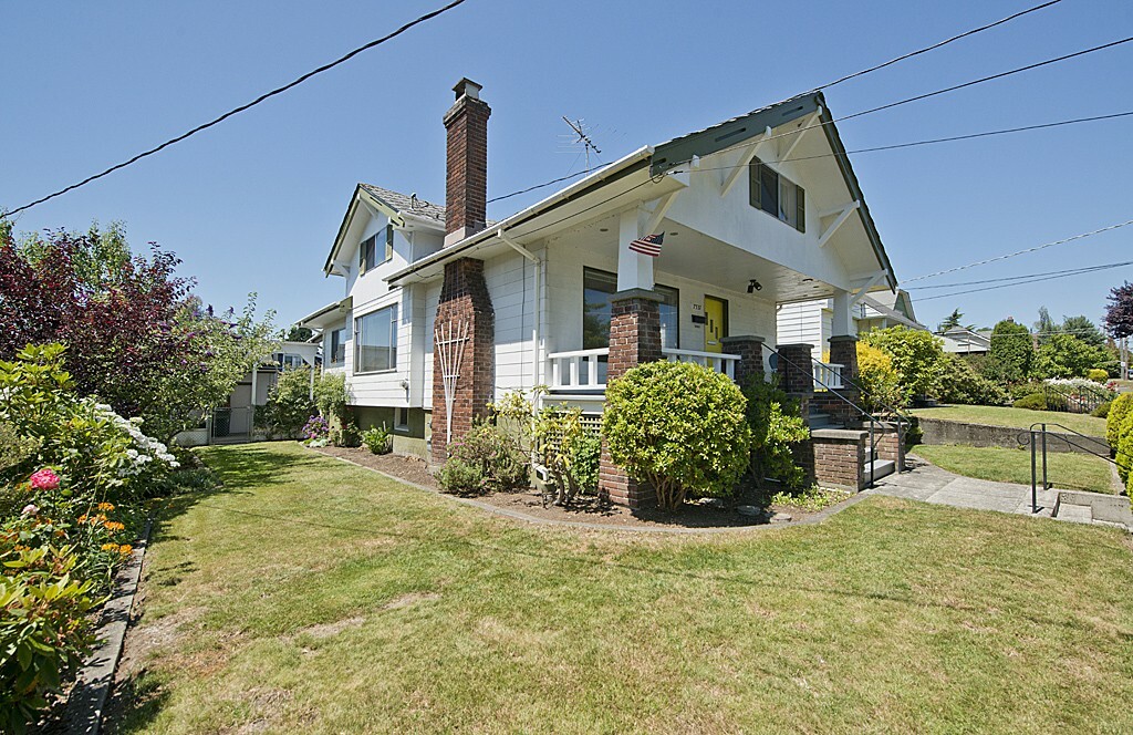 Property Photo:  7337 25th Ave NW  WA 98117 