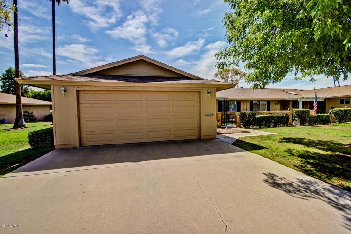 Property Photo: 13807 N Tumblebrook Way AZ 85351
