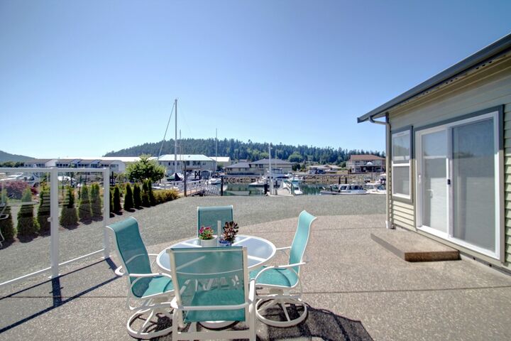 Property Photo: 1906 Cay Wy WA 98221