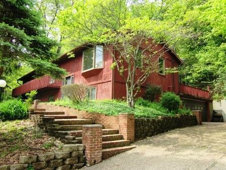 Property Photo: 754 Robinhood Drive OH 43055