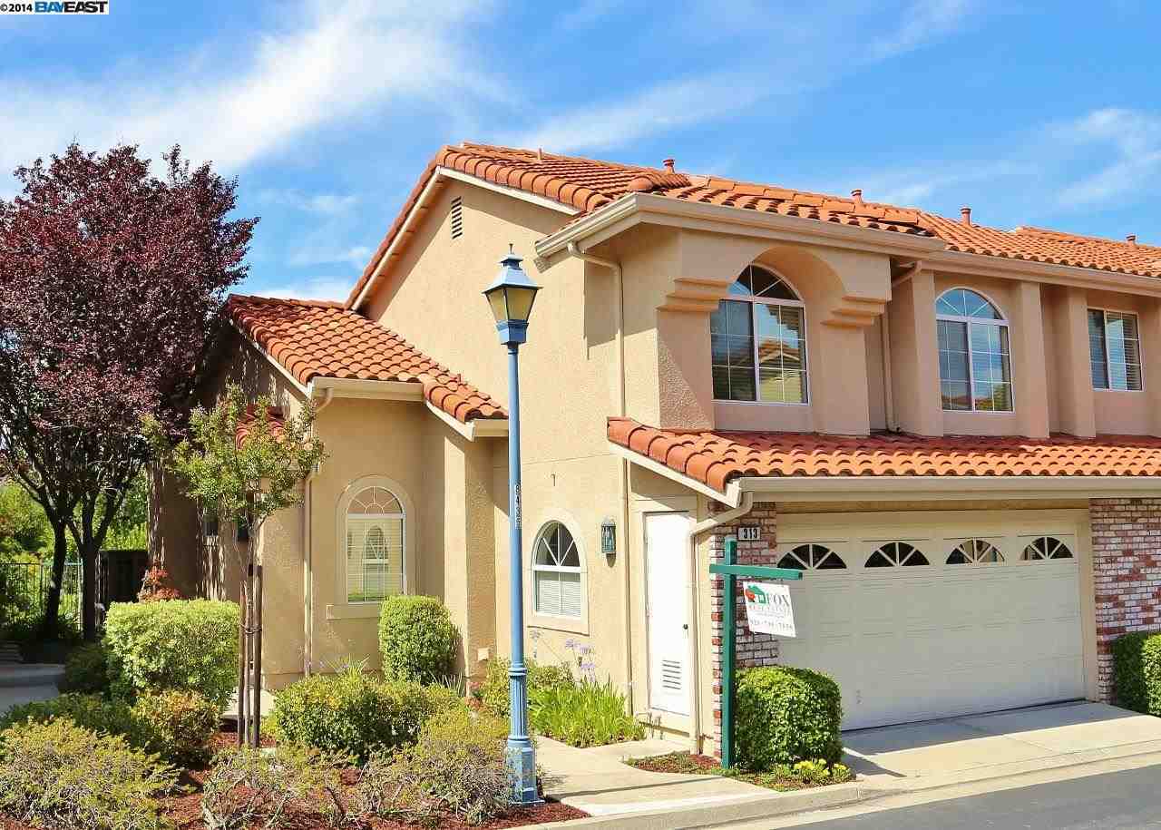 Property Photo:  313 Bellflower Dr  CA 94582-5664 