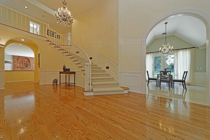 Property Photo:  6227  204th Drive NE  WA 98053 