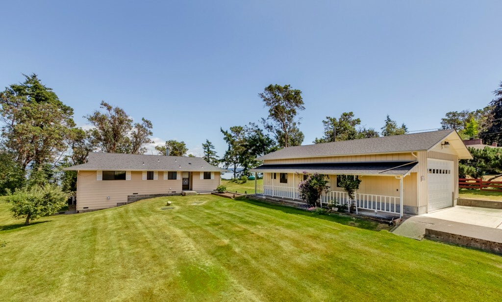 Property Photo: 642 Moe Rd WA 98282