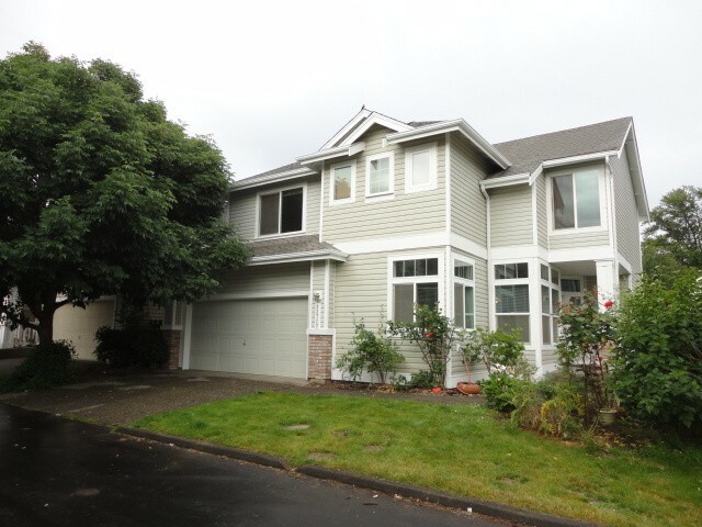 Property Photo: 23727 51st Ct S WA 98032