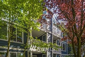 Property Photo: 300 N 130th Street 1204 WA 98133