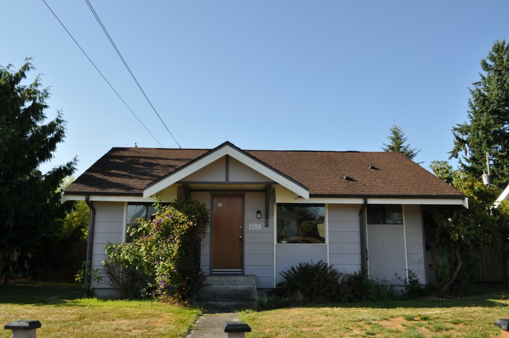 Property Photo: 4802 S 7th St WA 98405