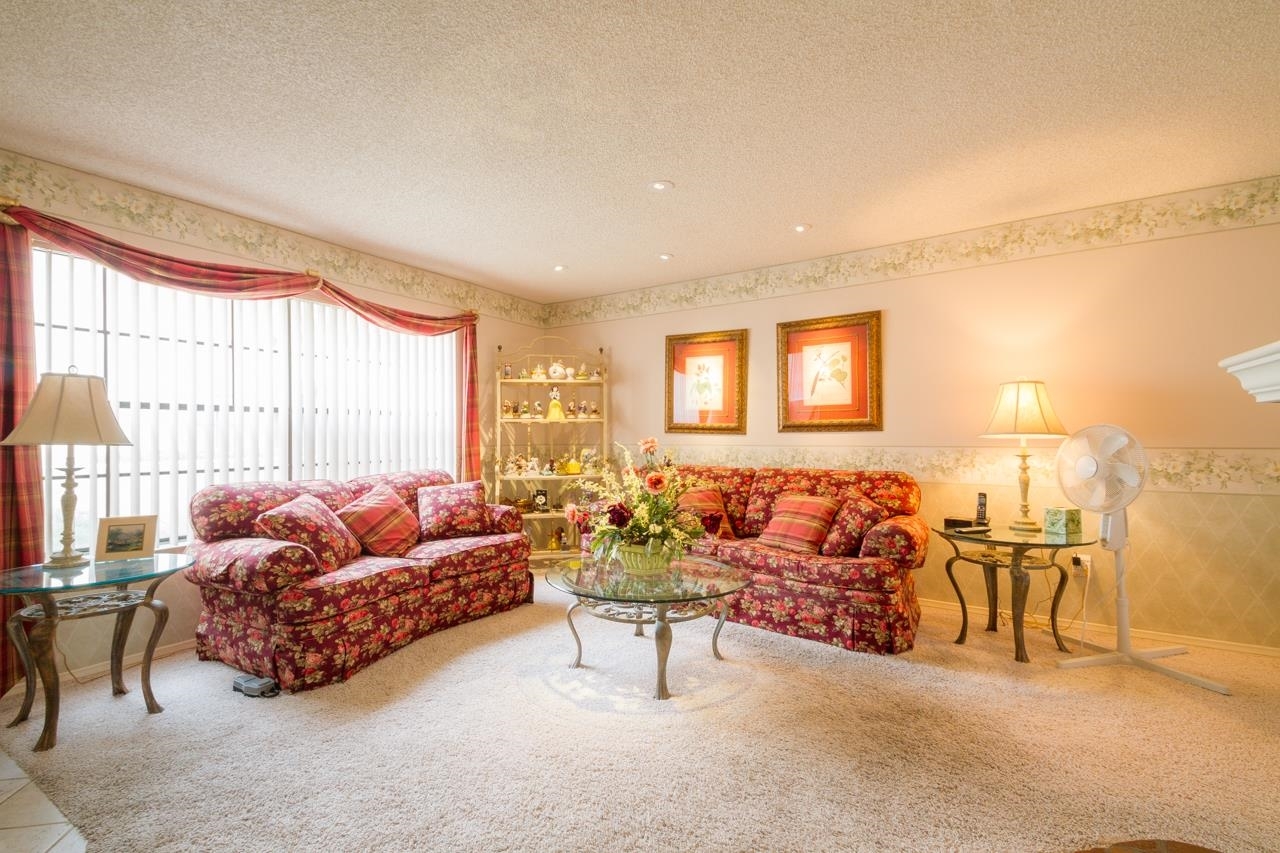 Property Photo: 1651 S Juniper St. #166 CA 92025