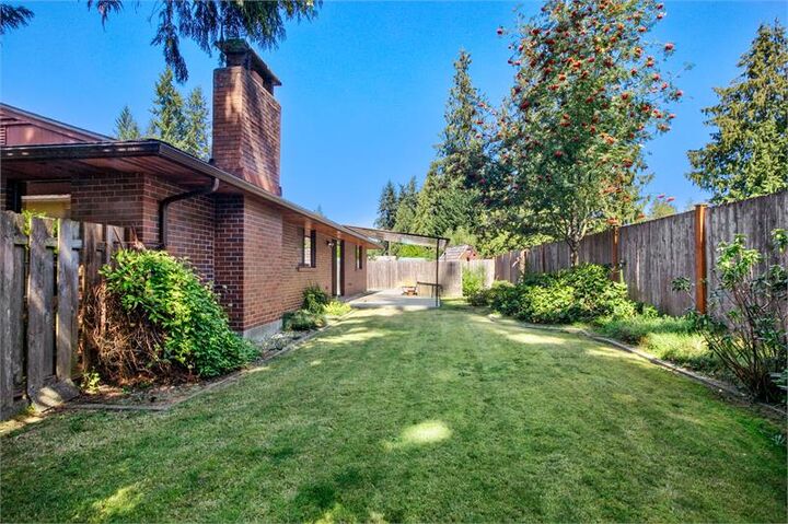 Property Photo:  11107 46th Ave NE  WA 98270 